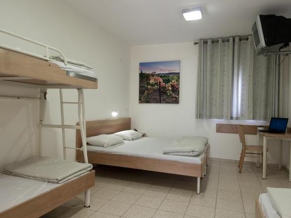 Hi - Maayan Harod Hostel Gid'ona Екстериор снимка