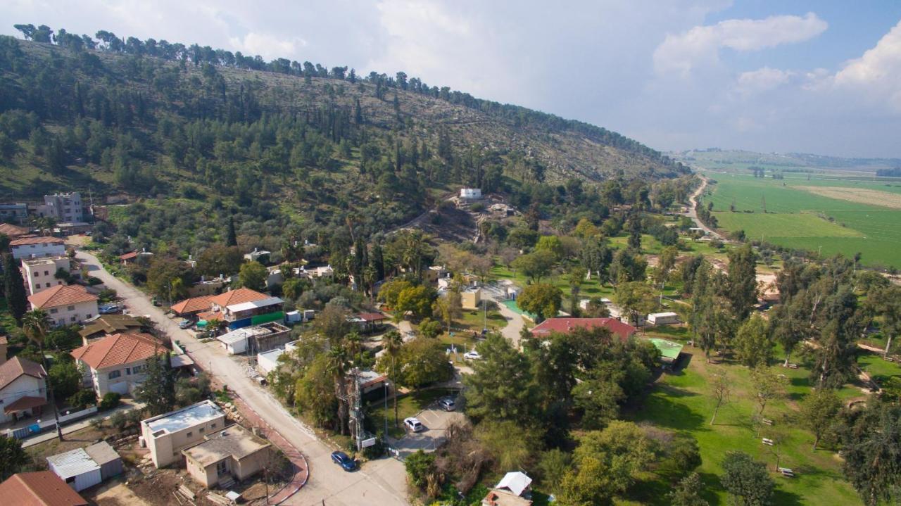 Hi - Maayan Harod Hostel Gid'ona Екстериор снимка